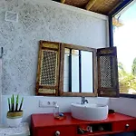 Eco Casa Tierra *